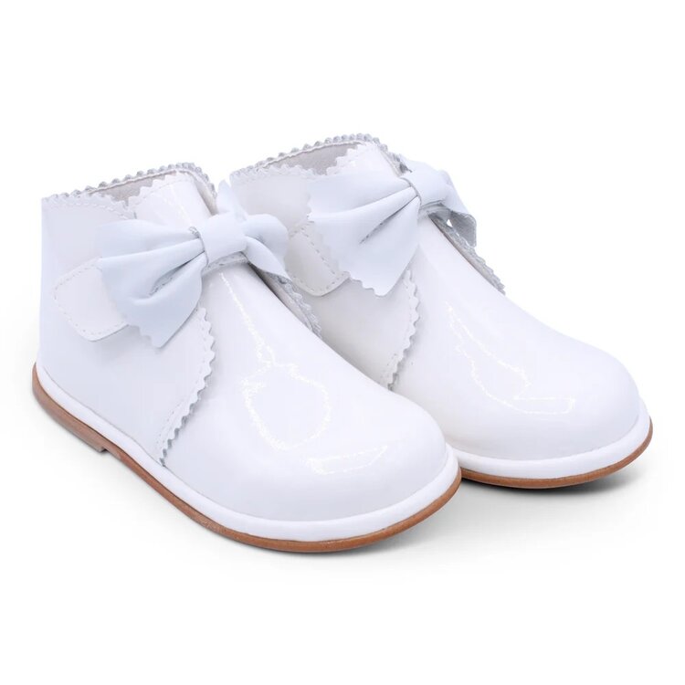 Borboleta Borboleta Sharon Boots - White Patent