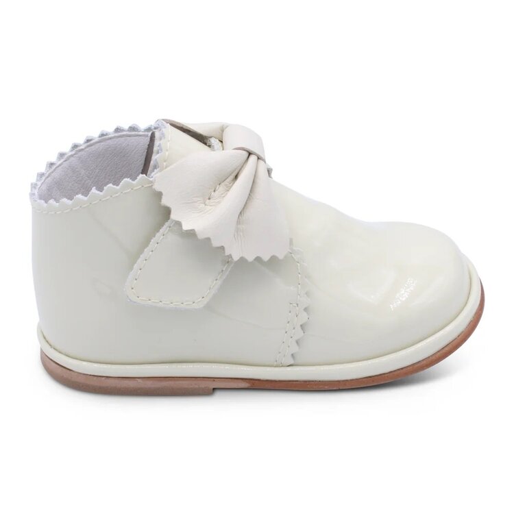 Borboleta Borboleta Sharon Boots - Ivory Patent