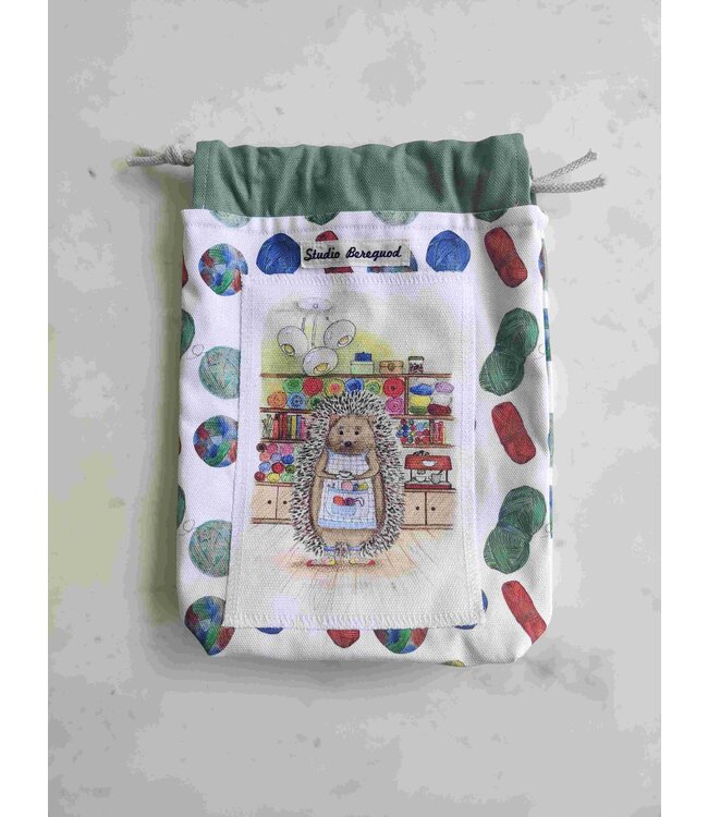 Studio Bereguod - Projecttas met koord 22 x 26 cm - Egeltje in wolwinkel