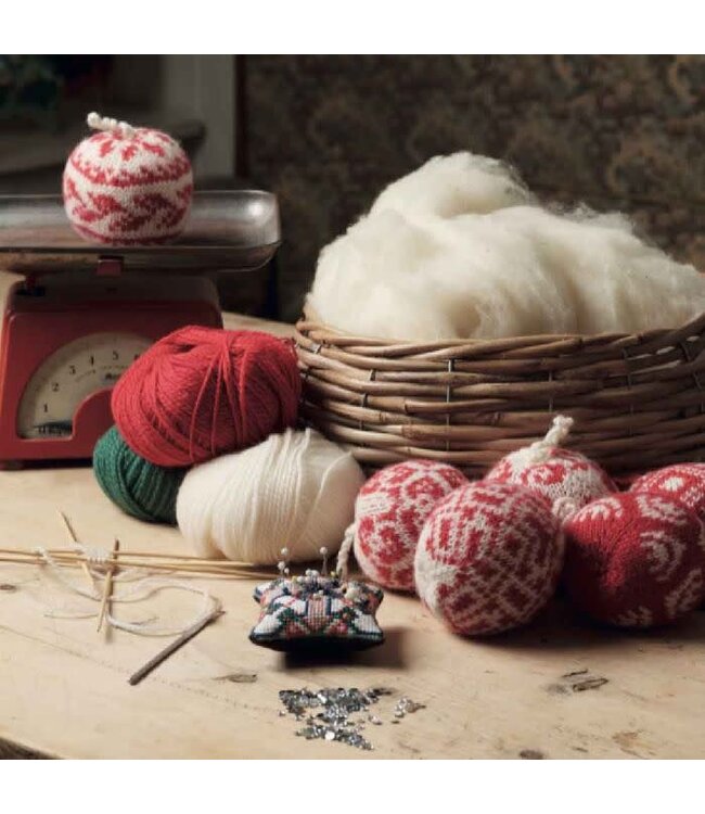 De Revival van kerstballen breien met Arne & Carlos