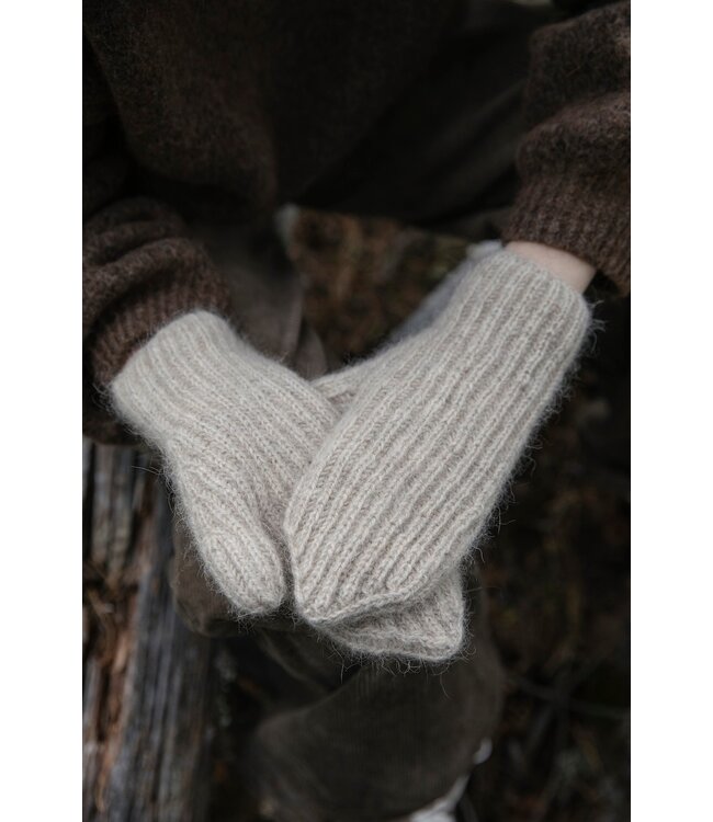 52 weeks of One-Skein Knits - Laine Publishing