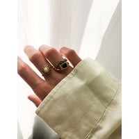 Chérie Goldplated Ring Circle Pearl Black