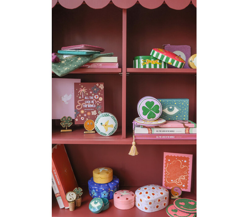 Large Round Scalloped Flower Box