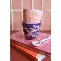 Cup Letter W
