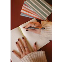 Klein Notitieboekje Notes met Strepen Pink Beige