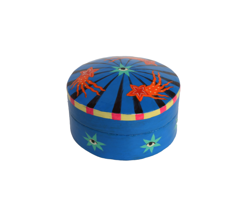 Round Box with Star Eyes