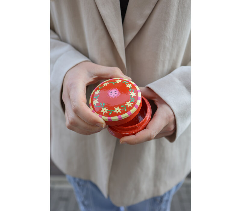 Round Box with Flowers and Suns