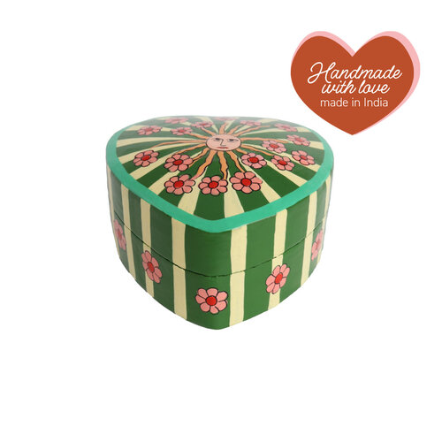 Heartshaped Box with Stripes and Flowers 