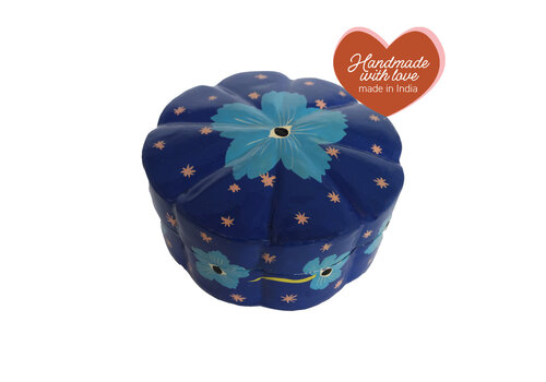 All the Luck in the World Large Round Scalloped Flower Box