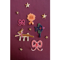 Haak Bow with Stars