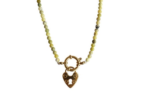 All the Luck in the World Licht Groene Kralen Ketting Met Gesloten Hart Bedel