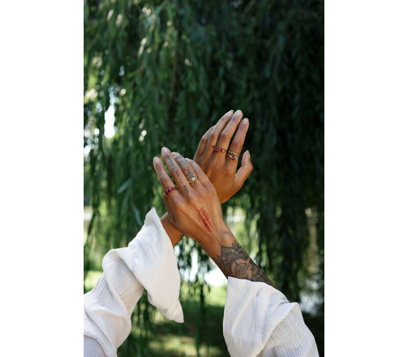 Medium Plain Croissant Ring