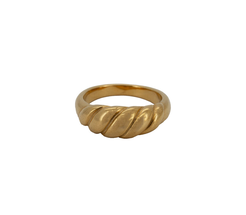 Medium Plain Croissant Ring