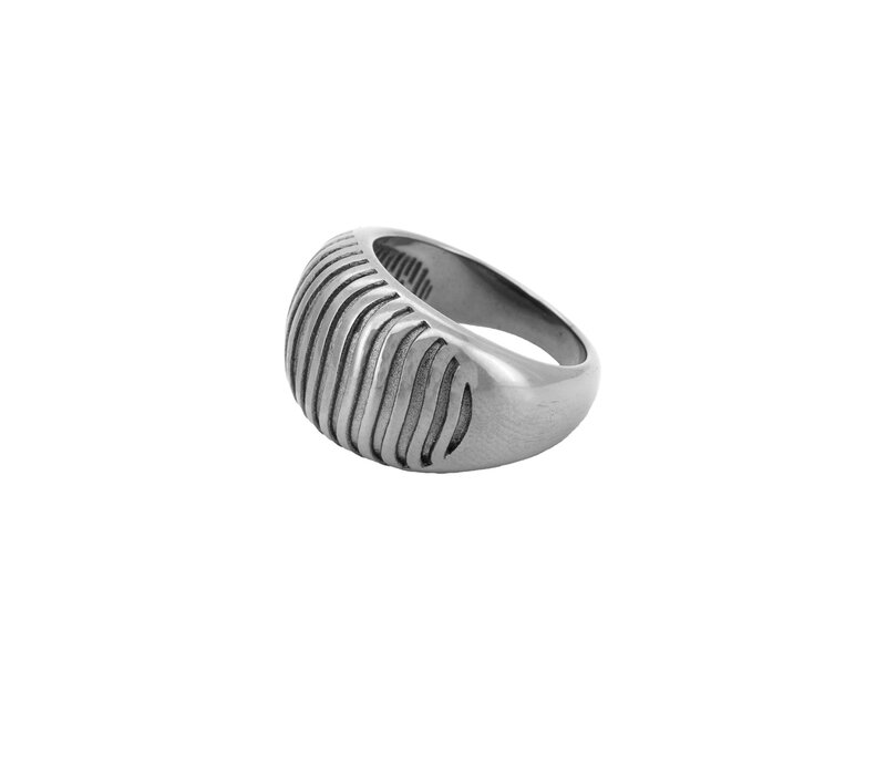 Grote Verticale Gestreepte Ring Silverplated
