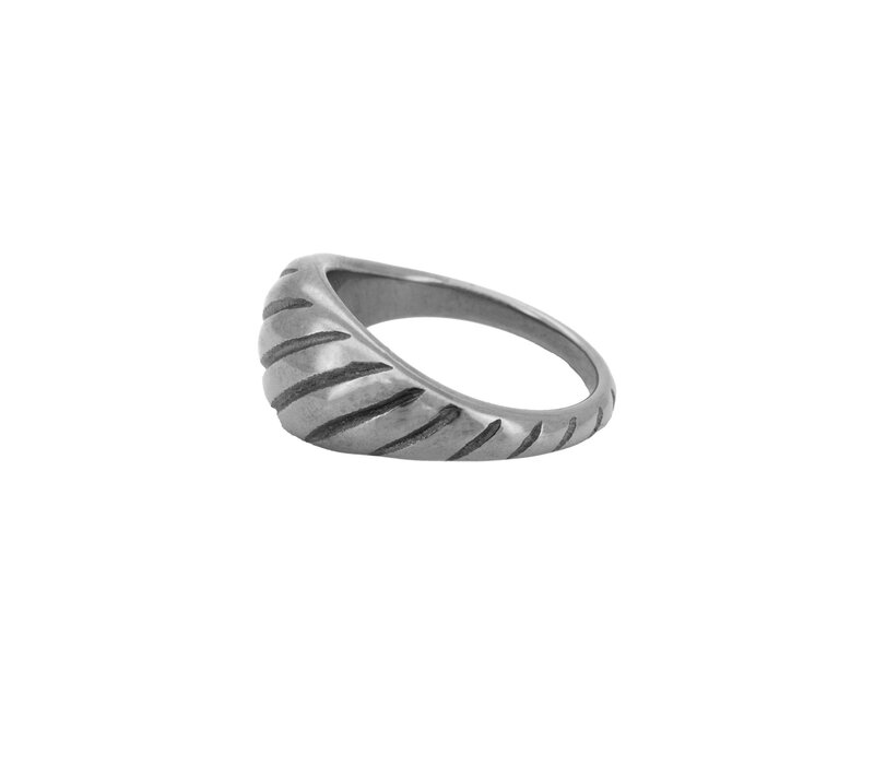 Grote Plain Croissant Ring Silverplated