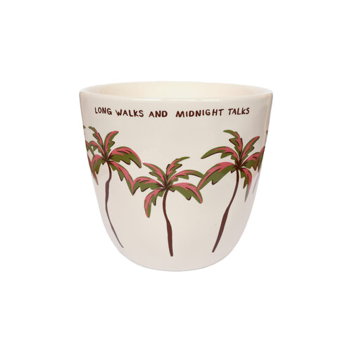 Cup Palmtrees and Midnight Talks 