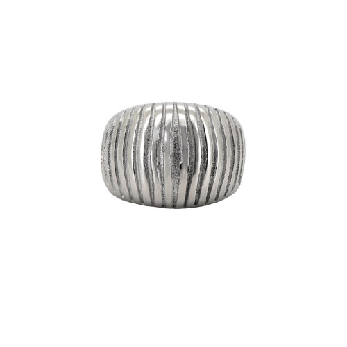 Grote Verticale Gestreepte Ring Silverplated 