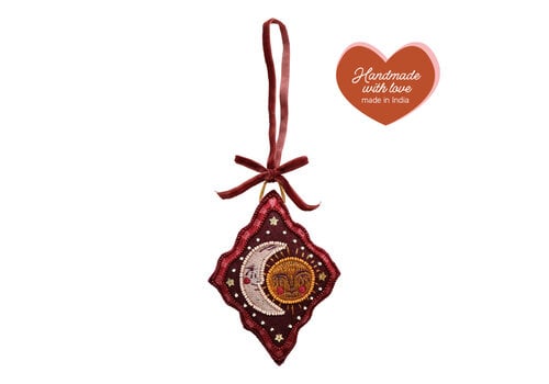 All the Luck in the World Ornament Zon en Maan