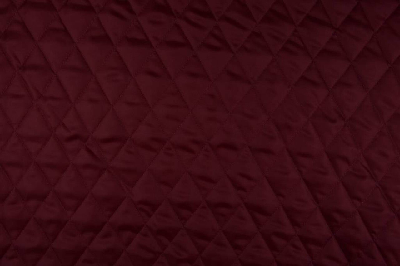 Acolchada Forro Rojo Oscuro