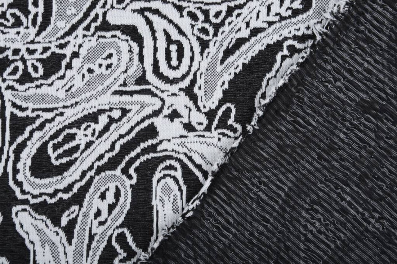 Jacquard Tricoté Oriental Noir et Blanc