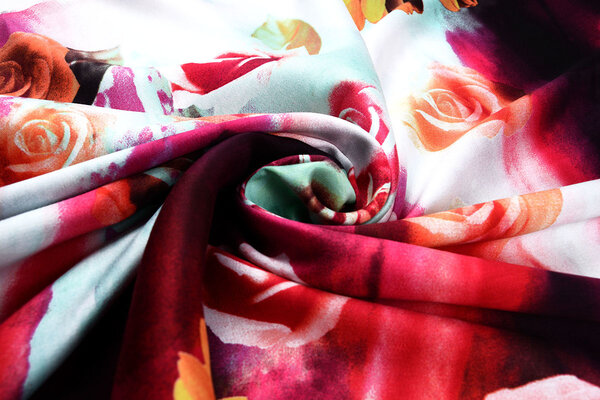 100% Viskose Digital Printed Gerbera und Rose Red 100% Viskose Digital Printed Gerbera und Rose Red