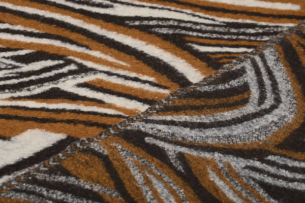 Gestrickter WollStoff Retro Braun schwarz Gestrickter WollStoff Retro Braun schwarz