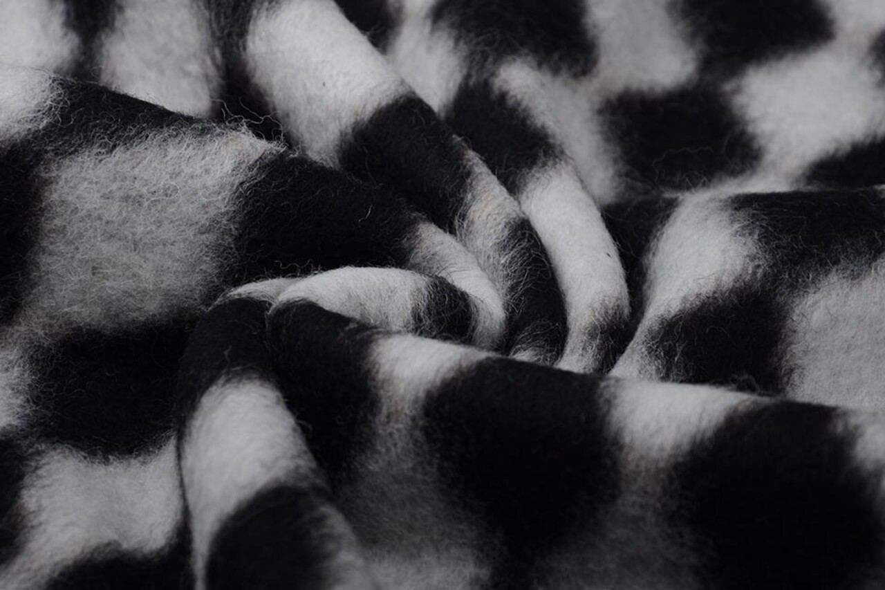 Knitted Woolen fabric Tartan Black White Knitted Woolen fabric Tartan Black White