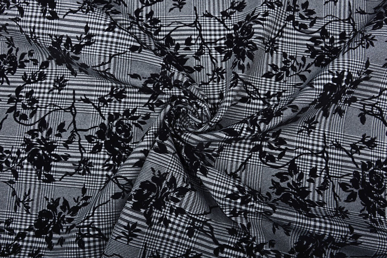 Woven Checkered Grey Kulu