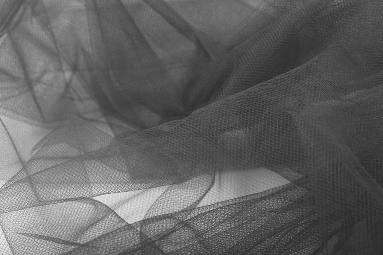 Bruids Tule Dark Grey
