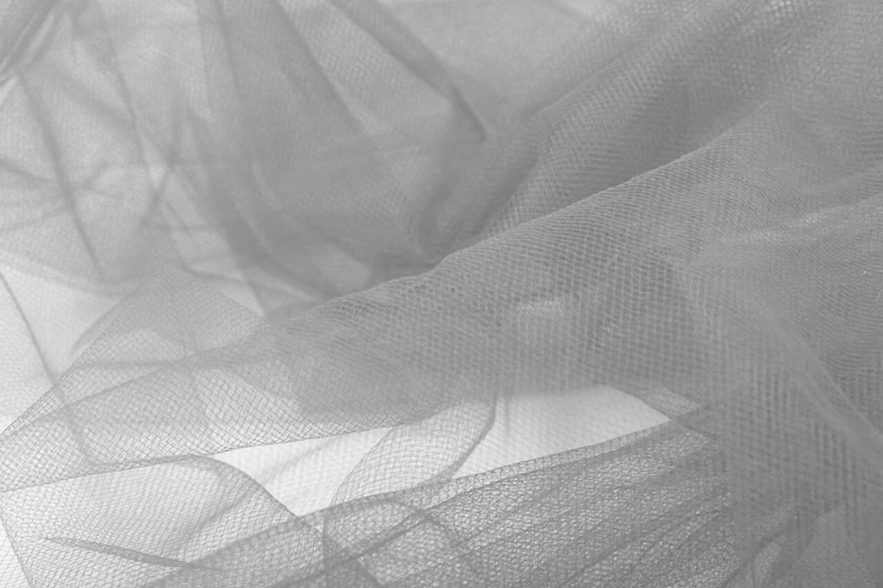 Bruids Tule Silver Grey Bruids Tule Silver Grey