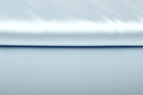 Stretch-Satin Babyblau