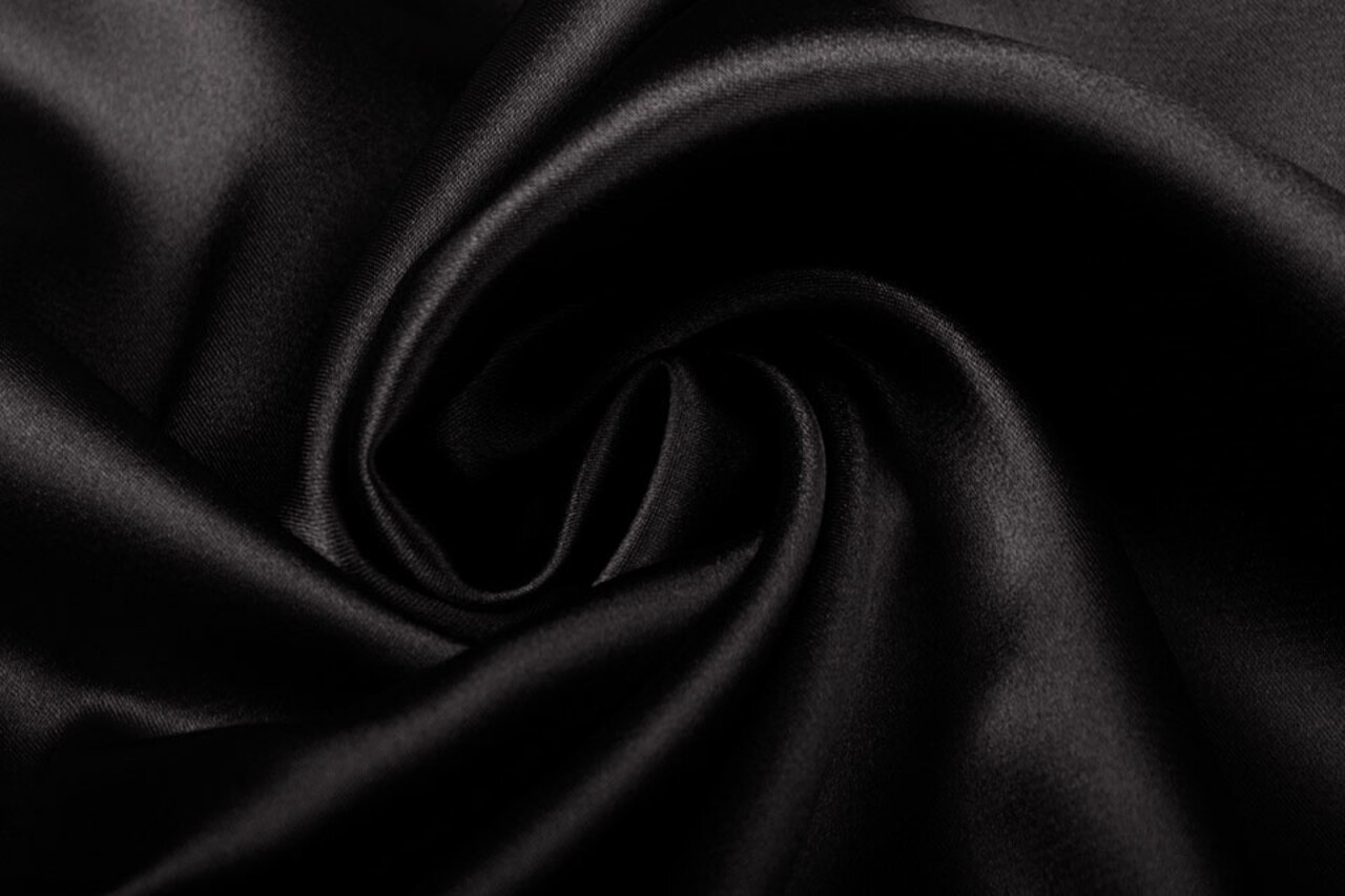 Stretch Satin Schwarz
