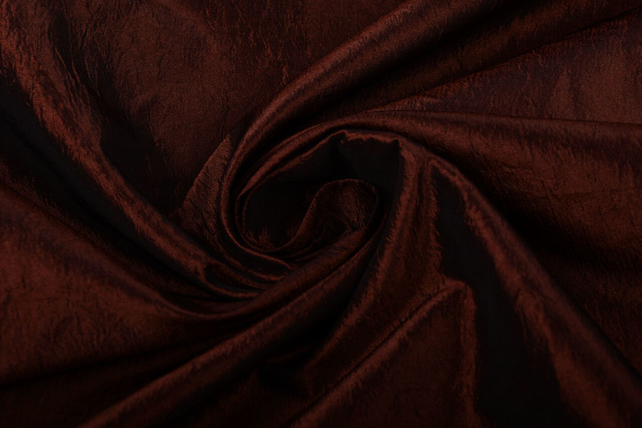 Crinkle Taft Bordeaux