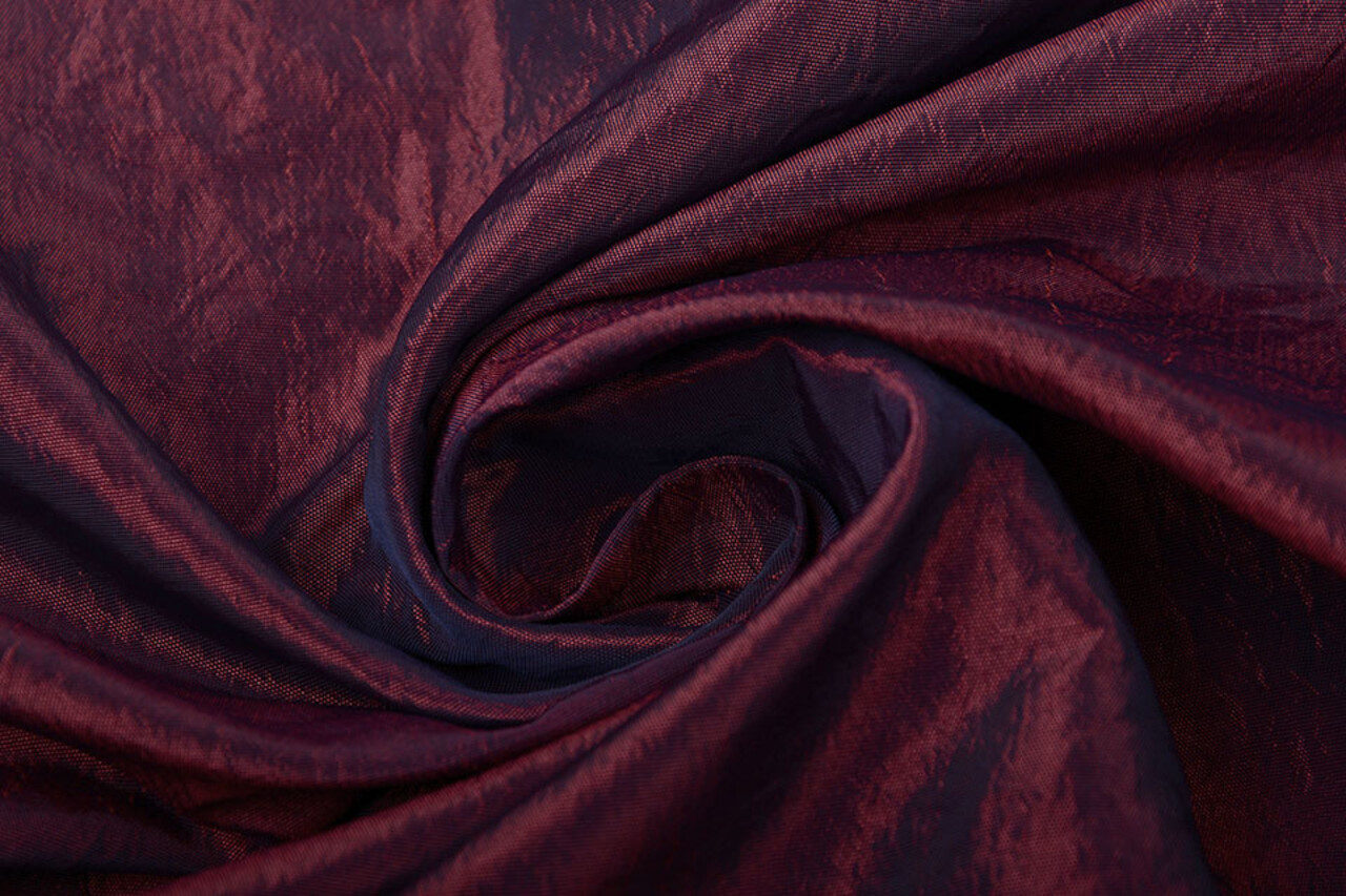 Crinkle TaftStoff Hell bordeaux Crinkle TaftStoff Hell bordeaux