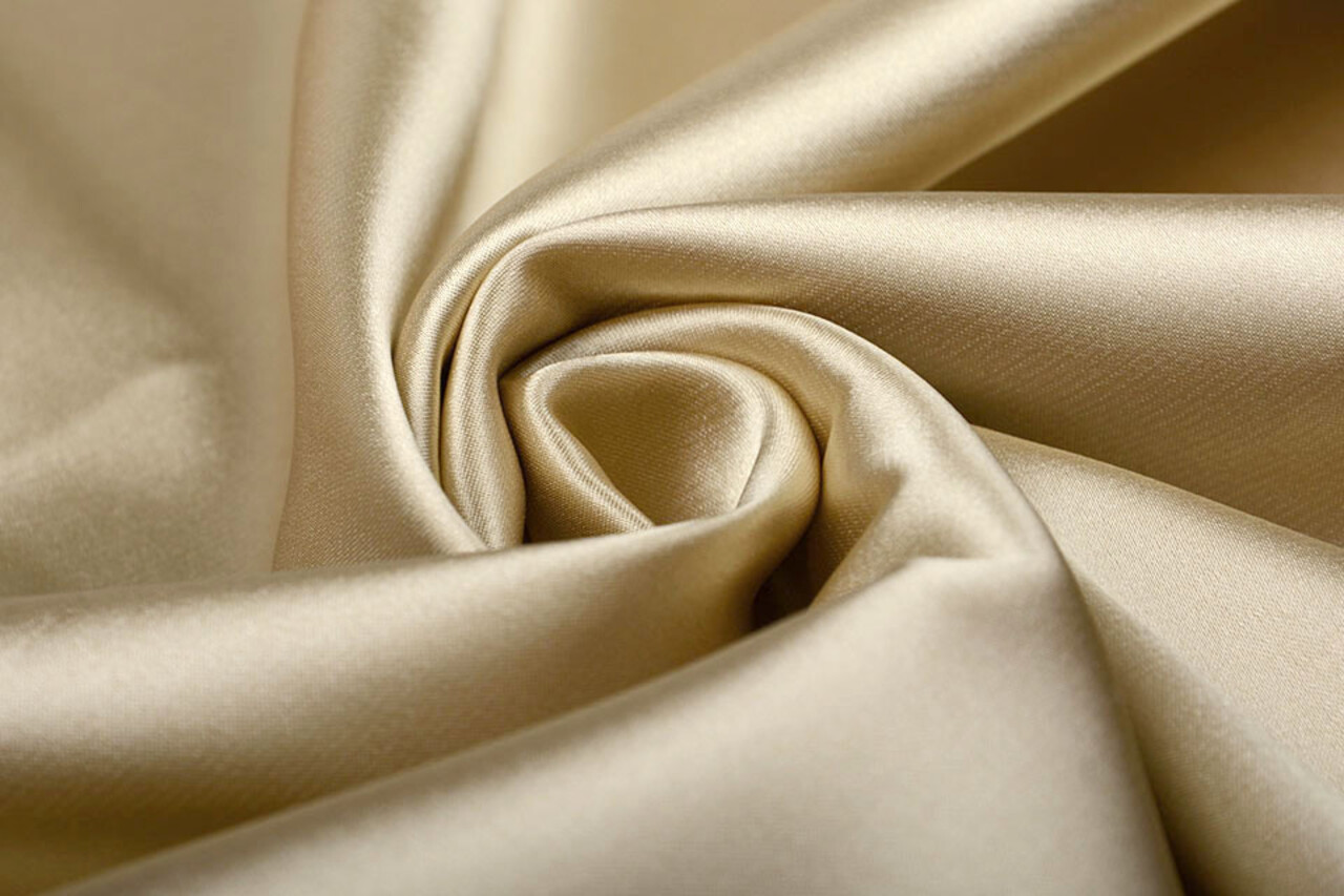 Stretch Satin Clair Or