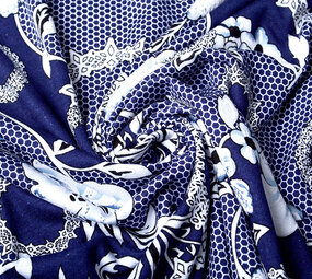 Viscose Jersey Lacquar Bunga Bloem Marine Blauw Viscose Jersey Lacquar Bunga Bloem Marine Blauw