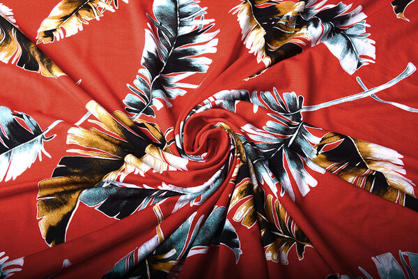 Jersey de Viscosa Lacquar Pluma Rojo