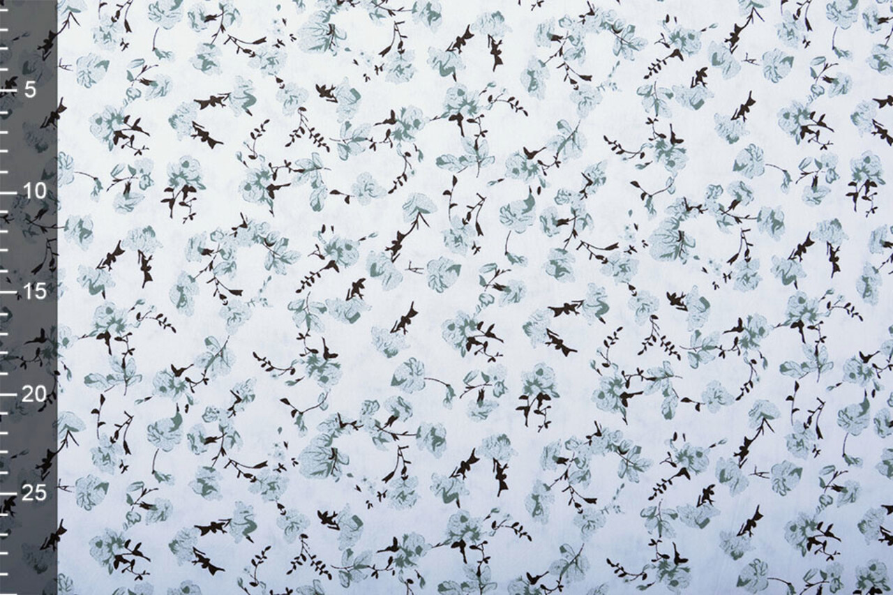 100% Washed Cotton Trandafiri Flowers Old Green