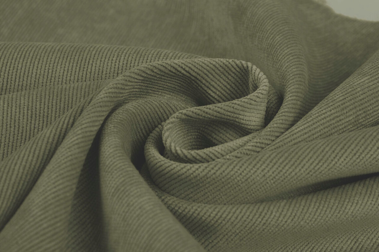 16 W Corduroy Licht Army Groen