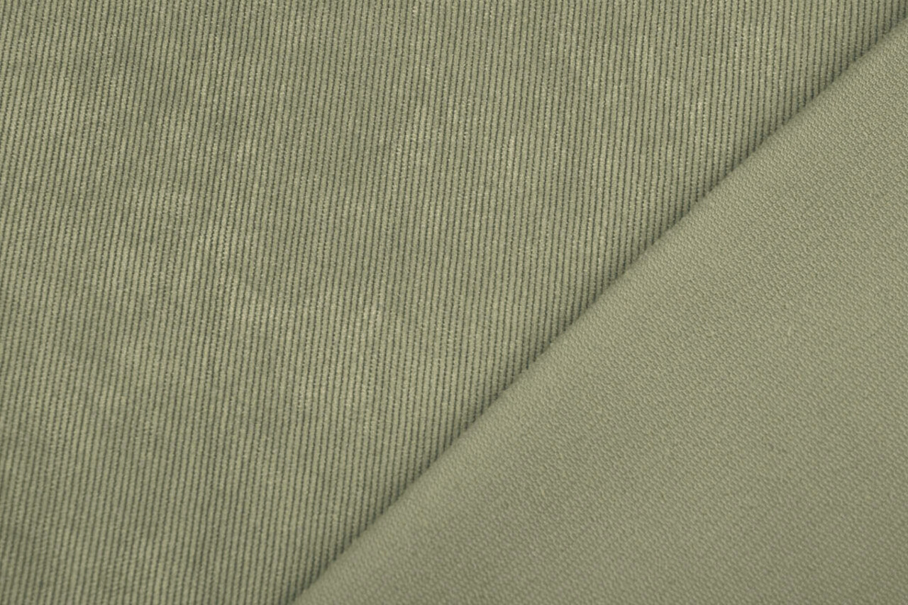 16 W Corduroy Kaki