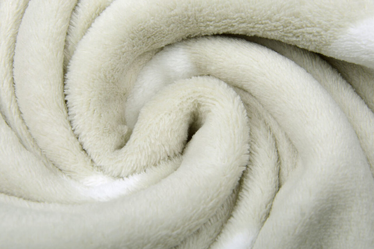 Coral Fleece Großer Punkte