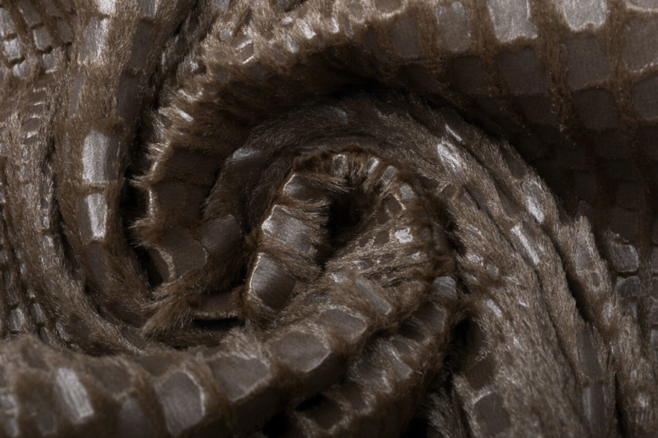 Fur Snake Foil Shiny Bruin