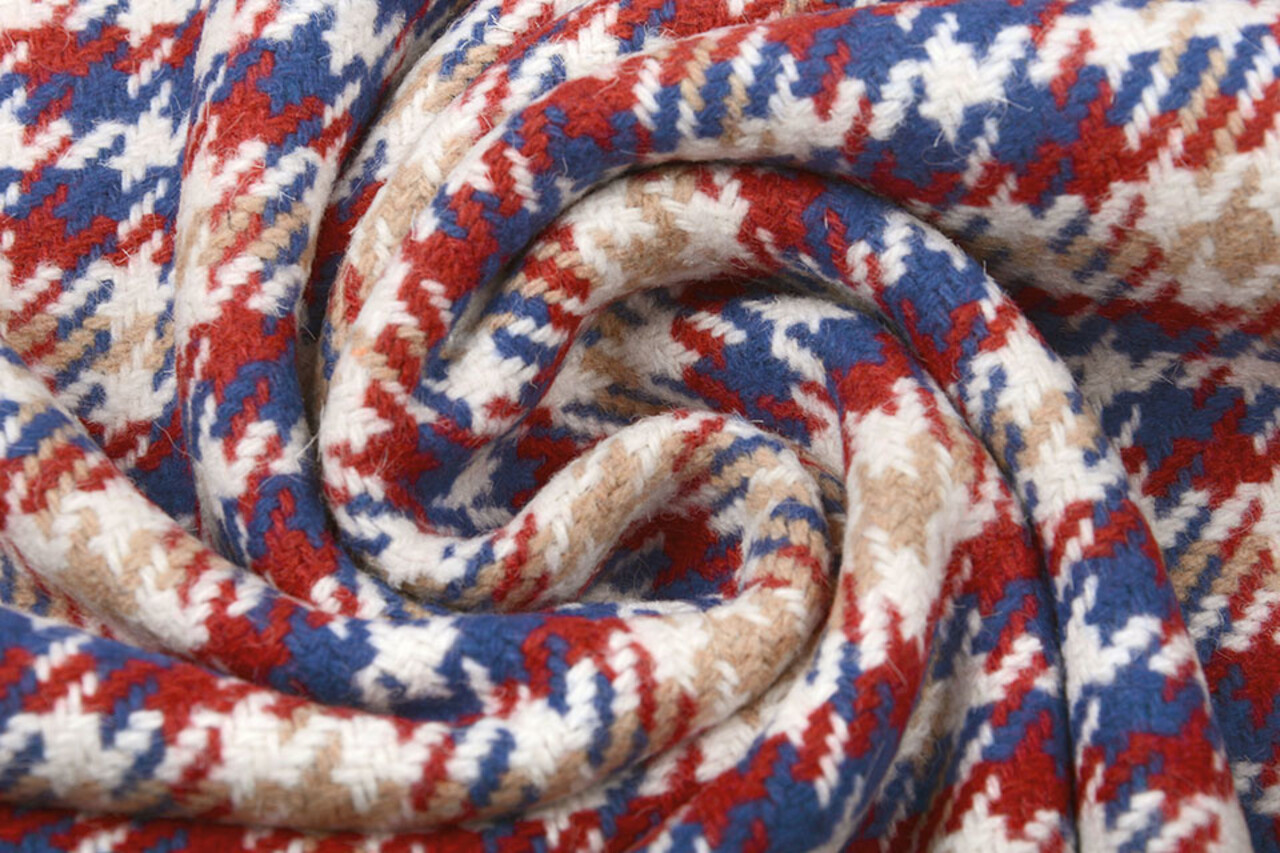 Woven Woolen Fabric Checkered Red Blue