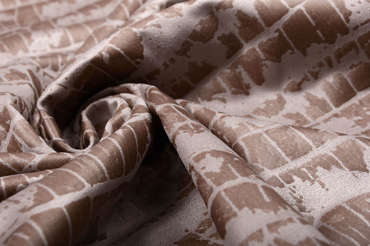 Alcantara, Suede, Suedine with Lacquer Crocodile Powder Pink