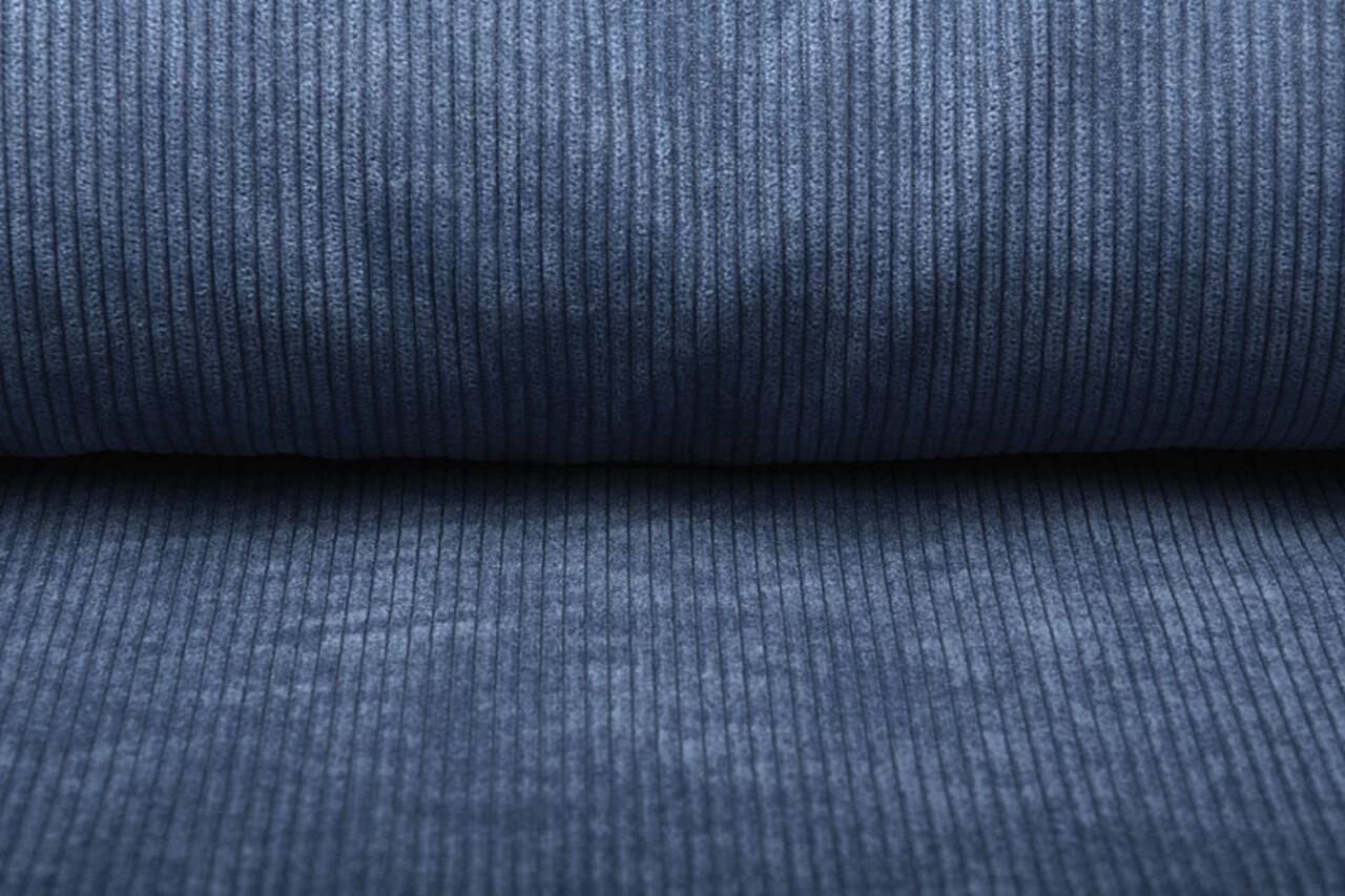 8 W Corduroy Jeans