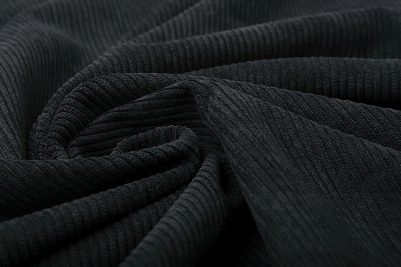 8 W Corduroy Black
