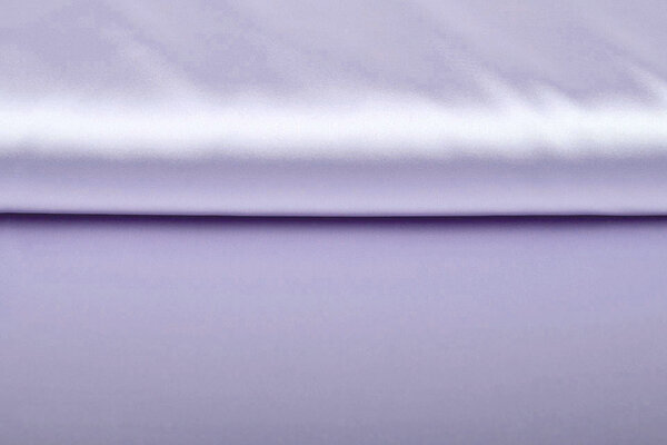 Stretch Satin Hell Lavendel Flieder