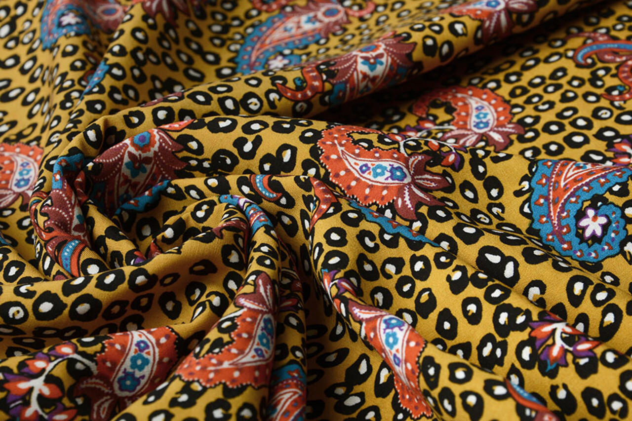 100% Viscose Panter Paisley Oker Geel