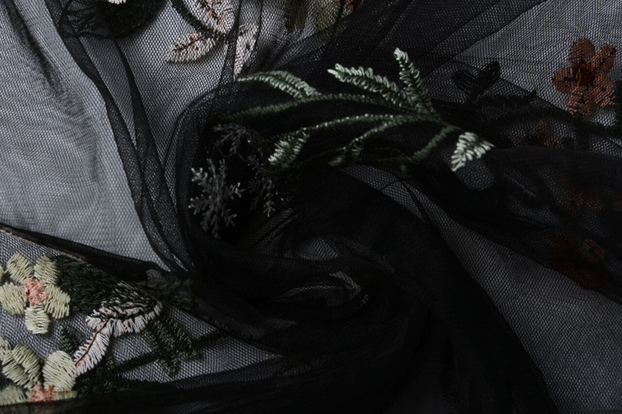 Mesh Geborduurd Isabella