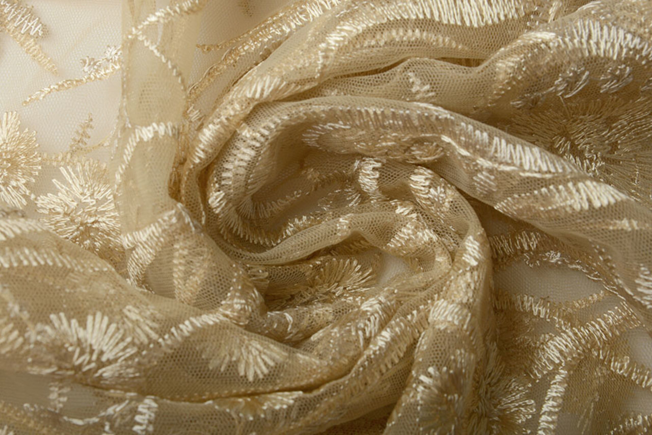Mesh Geborduurd Victoria Licht Goud